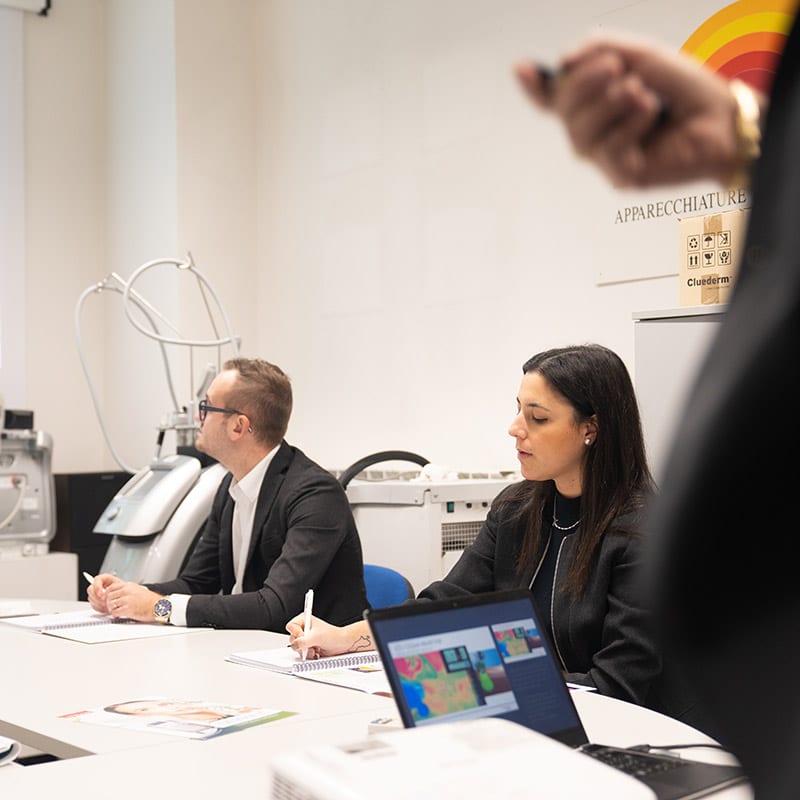 corsi-formazione-professionale-apparecchiature-laser